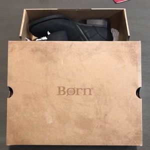 Born Chaval Booties Sz 8.5
